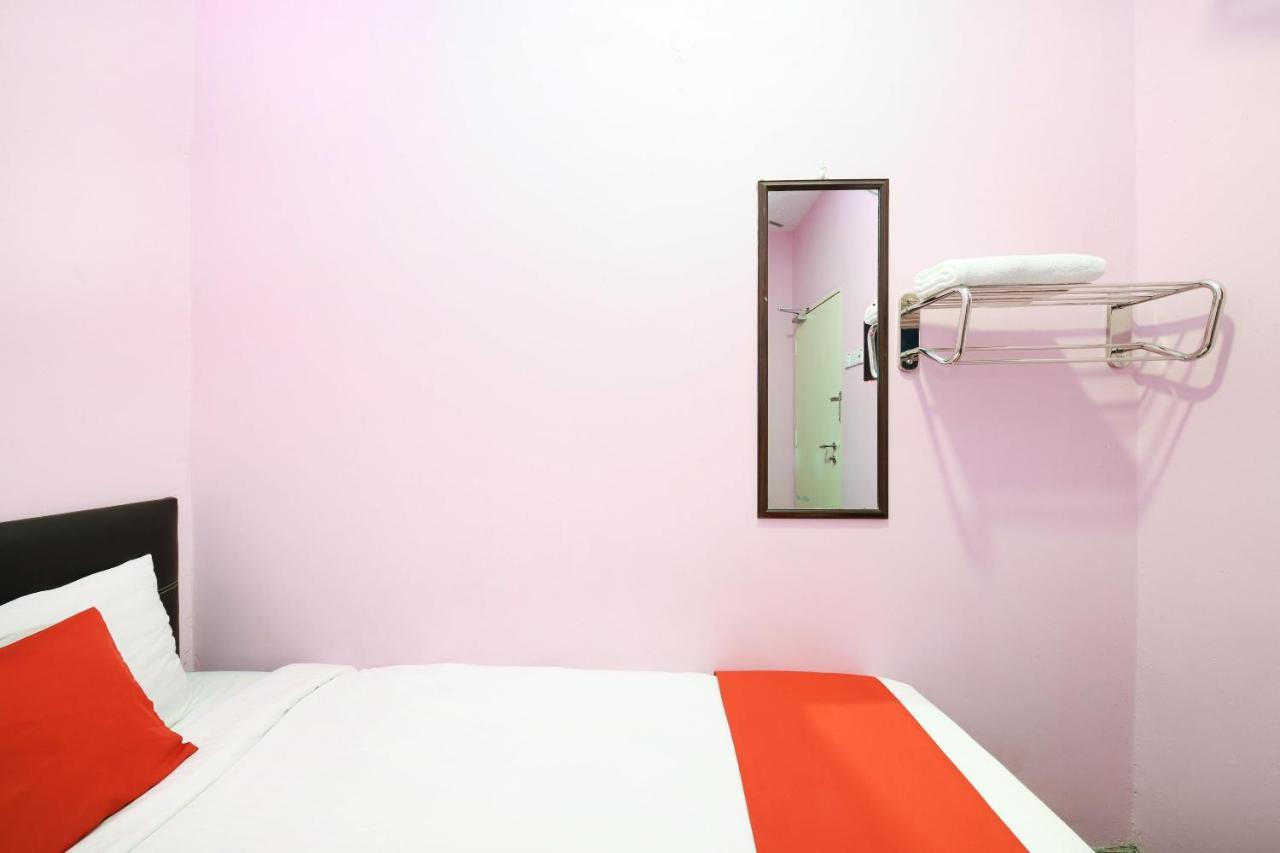 סקודאי Oyo 1125 Ir Inn Hotel מראה חיצוני תמונה