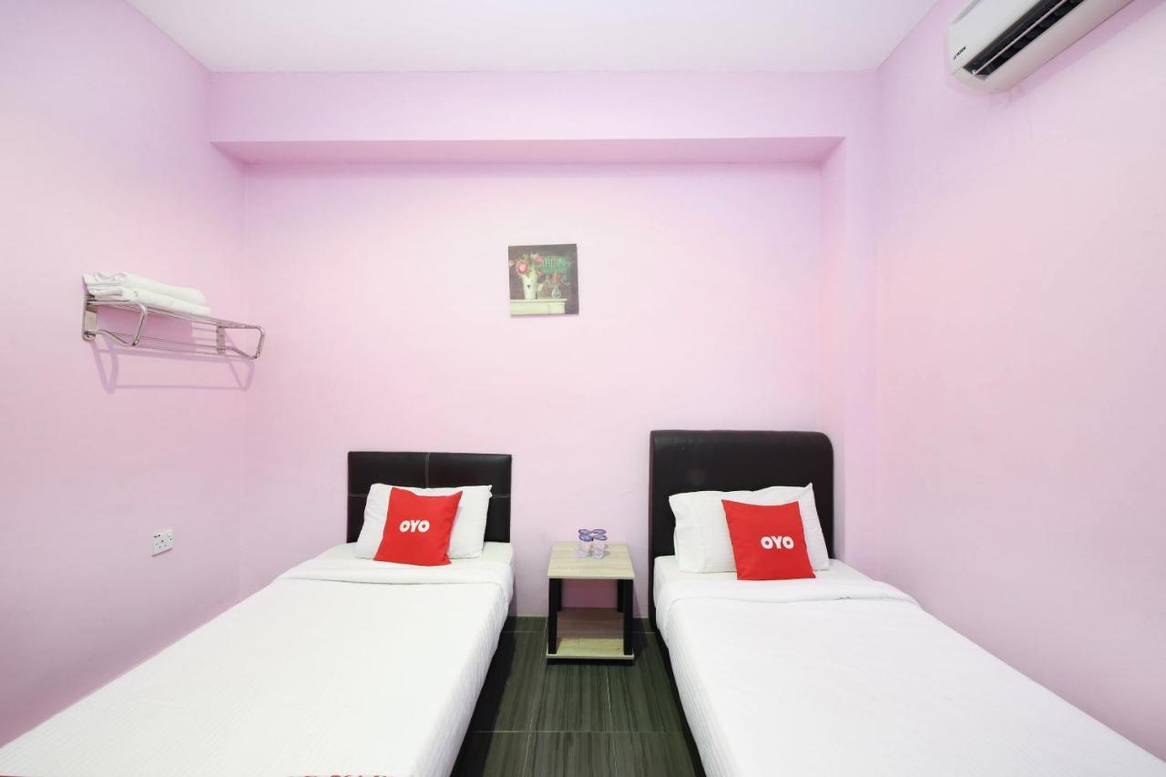 סקודאי Oyo 1125 Ir Inn Hotel מראה חיצוני תמונה