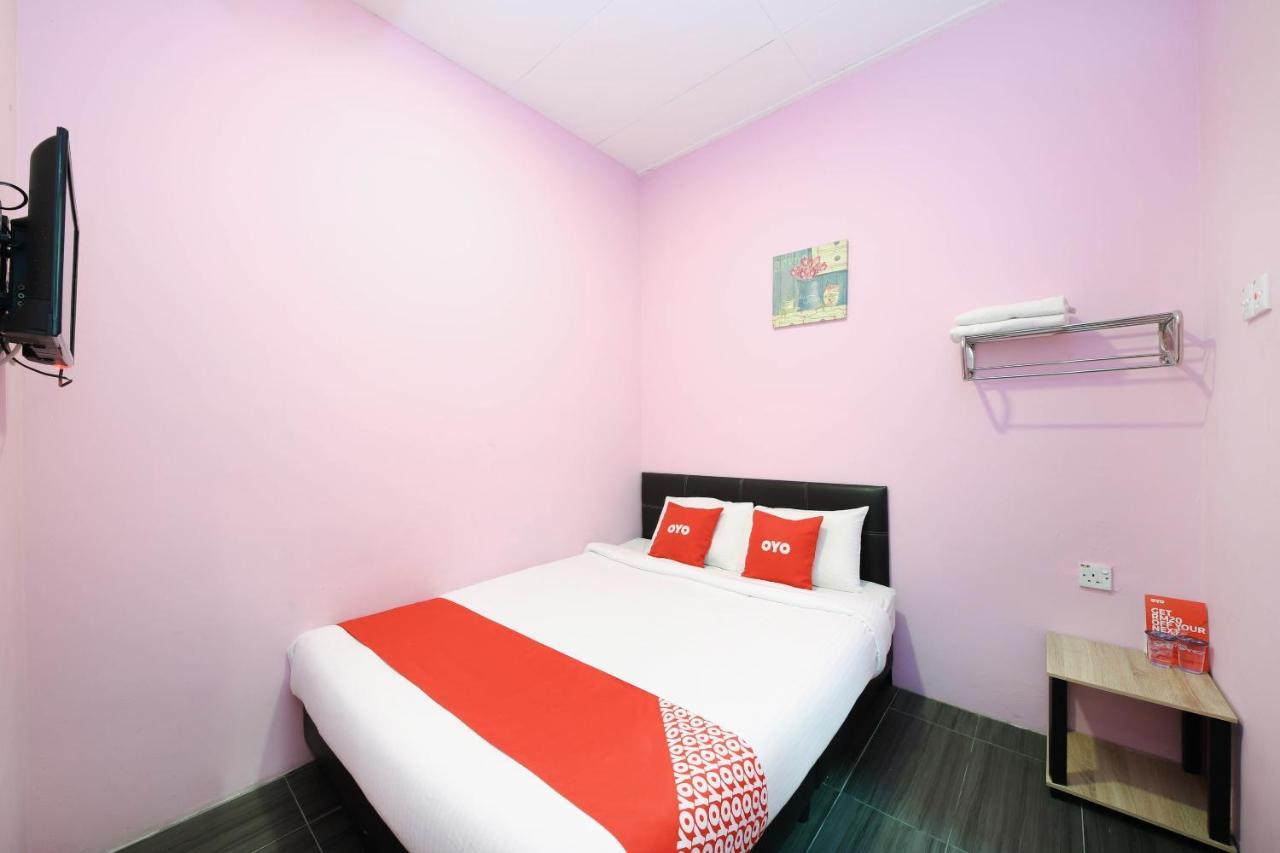 סקודאי Oyo 1125 Ir Inn Hotel מראה חיצוני תמונה